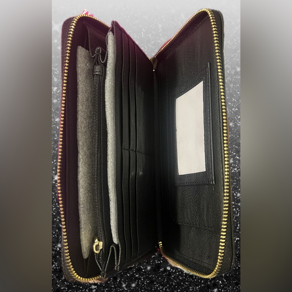 Betsey Johnson Gloves & Wallet Wristlet 12 Card Slot Zipper Pocket Gift Box NWT - Picture 10 of 15